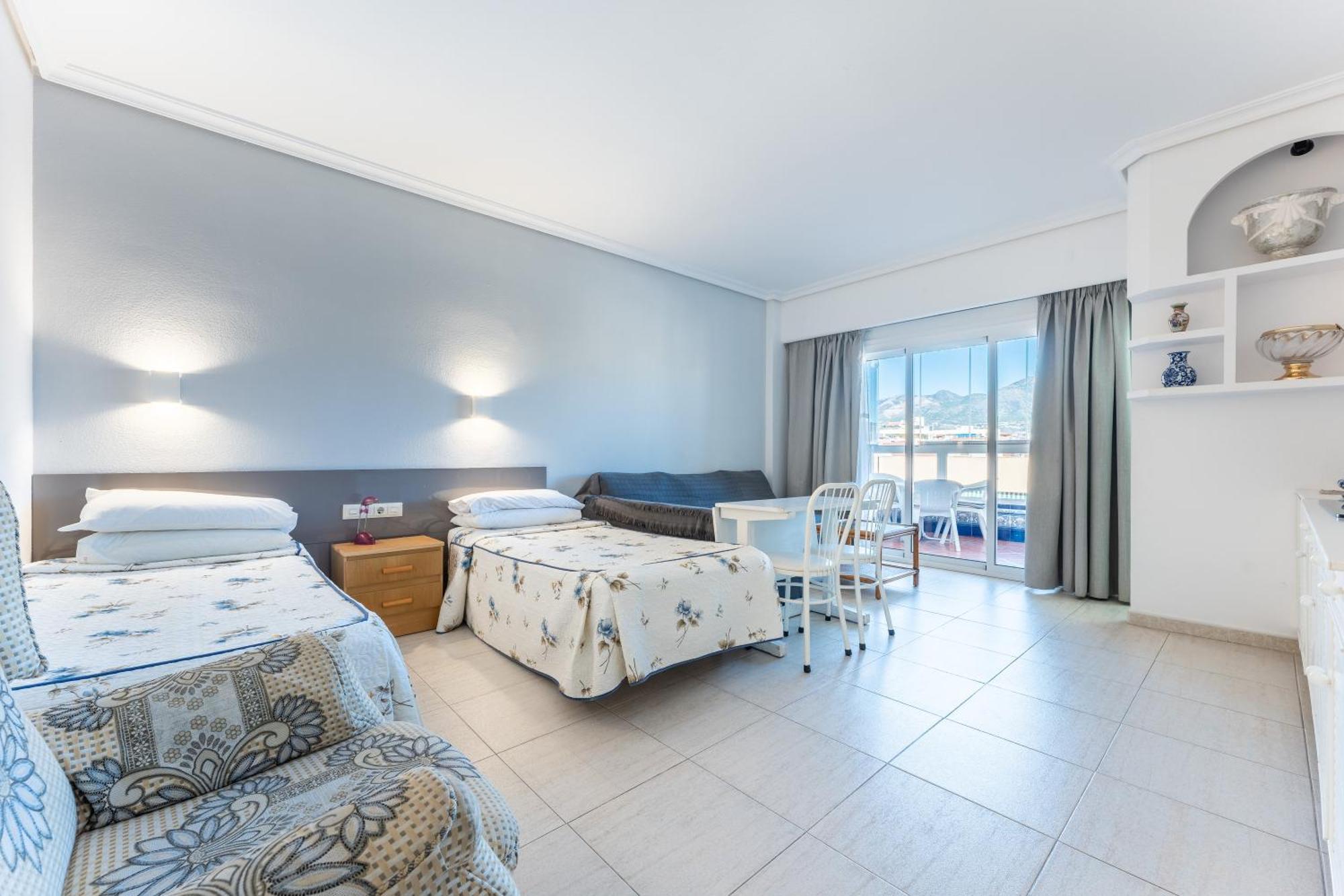 Pyr Studio Apt Partial Seaview 푸엔히롤라 외부 사진